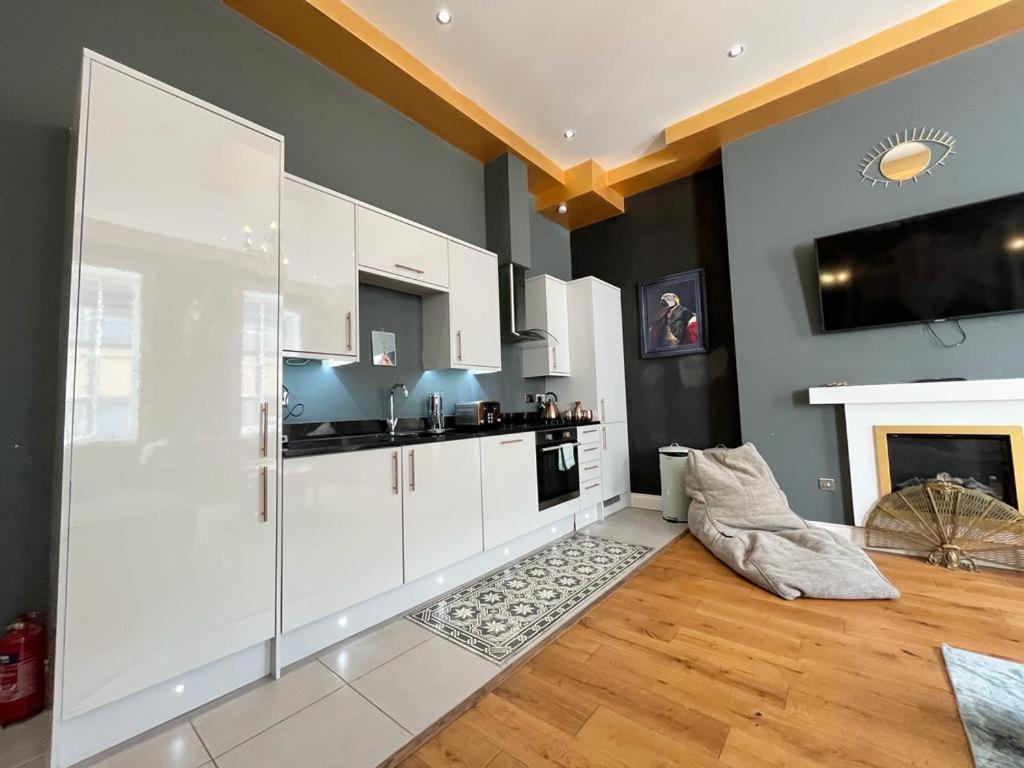 Unique & Luxurious 2 Bedroom City Centre Apartment Nottingham Bagian luar foto