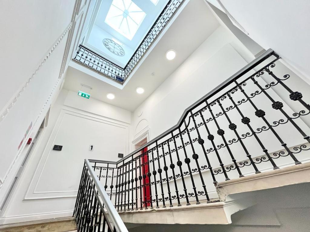 Unique & Luxurious 2 Bedroom City Centre Apartment Nottingham Bagian luar foto